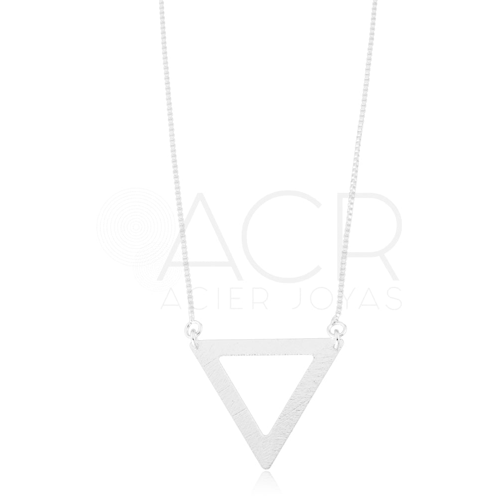 Collar Triángulo Baño Plata
